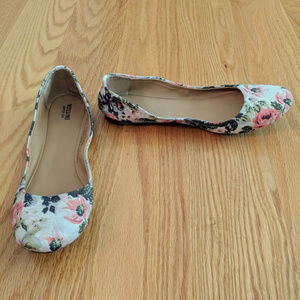 Mossomo Supply Co. for Target Flats